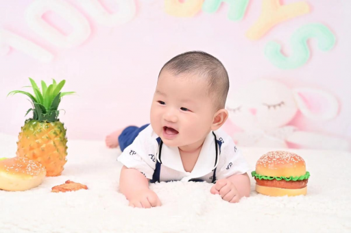 阿里宝宝在妈妈肚子里